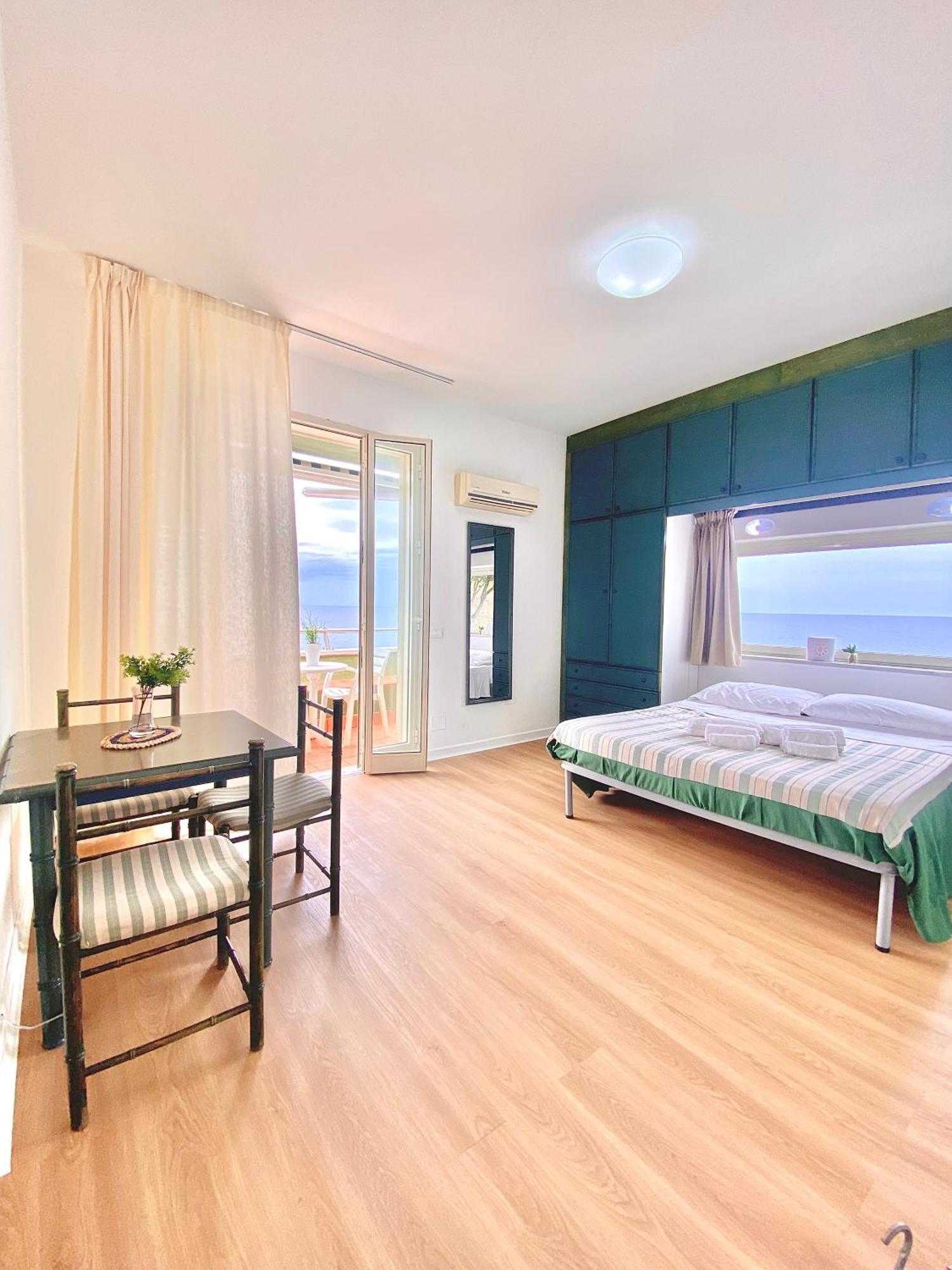 체팔루 Seaside Oasis 아파트 외부 사진